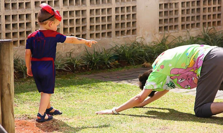 Morto ou vivo - brincadeiras para festa de aniversário - It Mãe