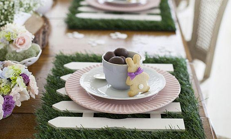 Pratos decorados para as crianças Páscoa It Mãe