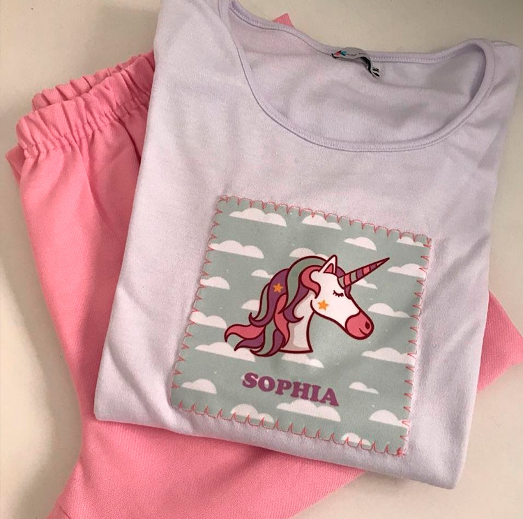 Pijama personalizado tema unicórnios Mãe Me Quer It Mãe