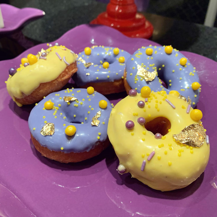 donuts friends nparty it mãe